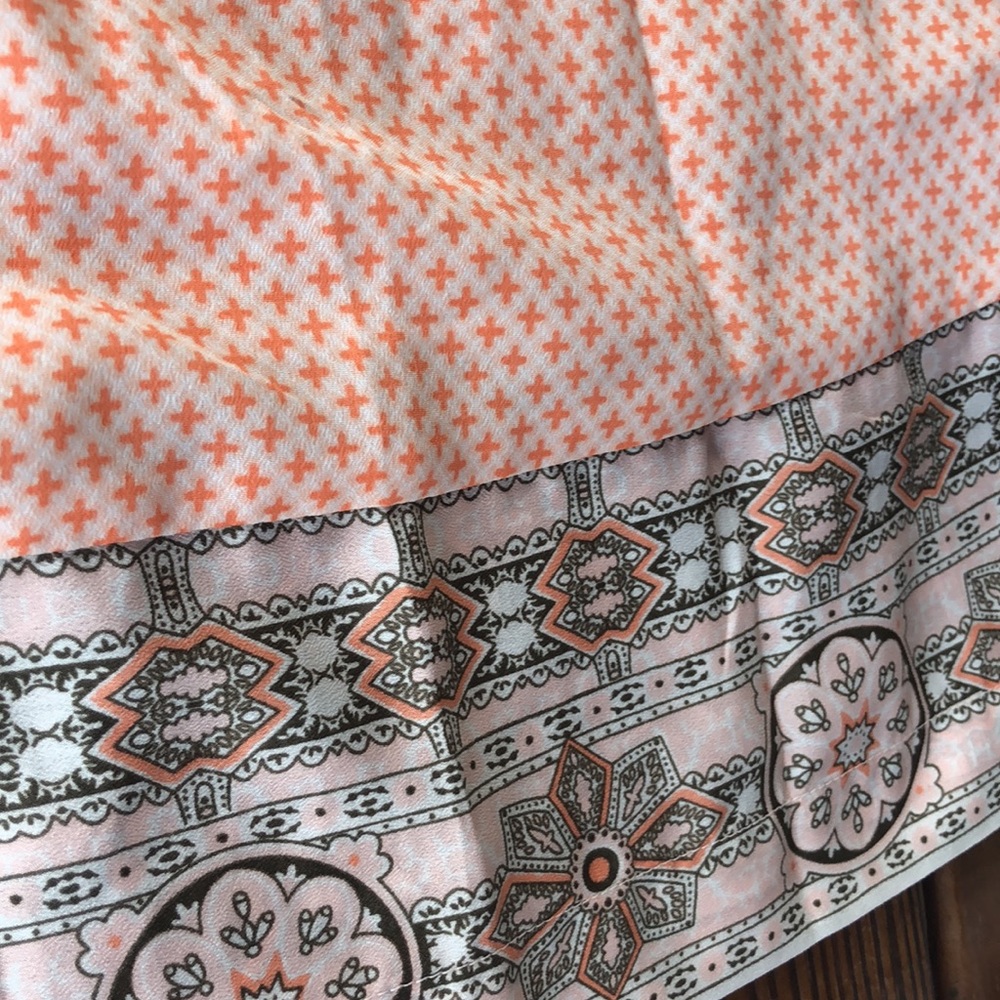 Old Navy Orange Pattern-XS - Picture 5 of 5